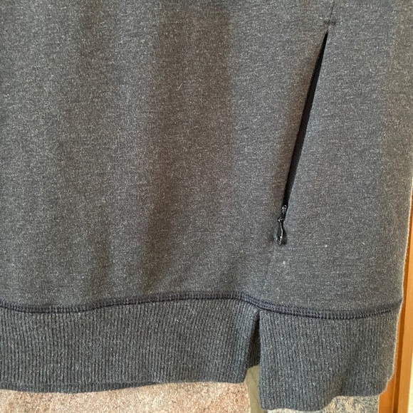 LuLu Lemon Short Sleeve Sweatshirt ✨Classic✨ - Picture 6 of 8